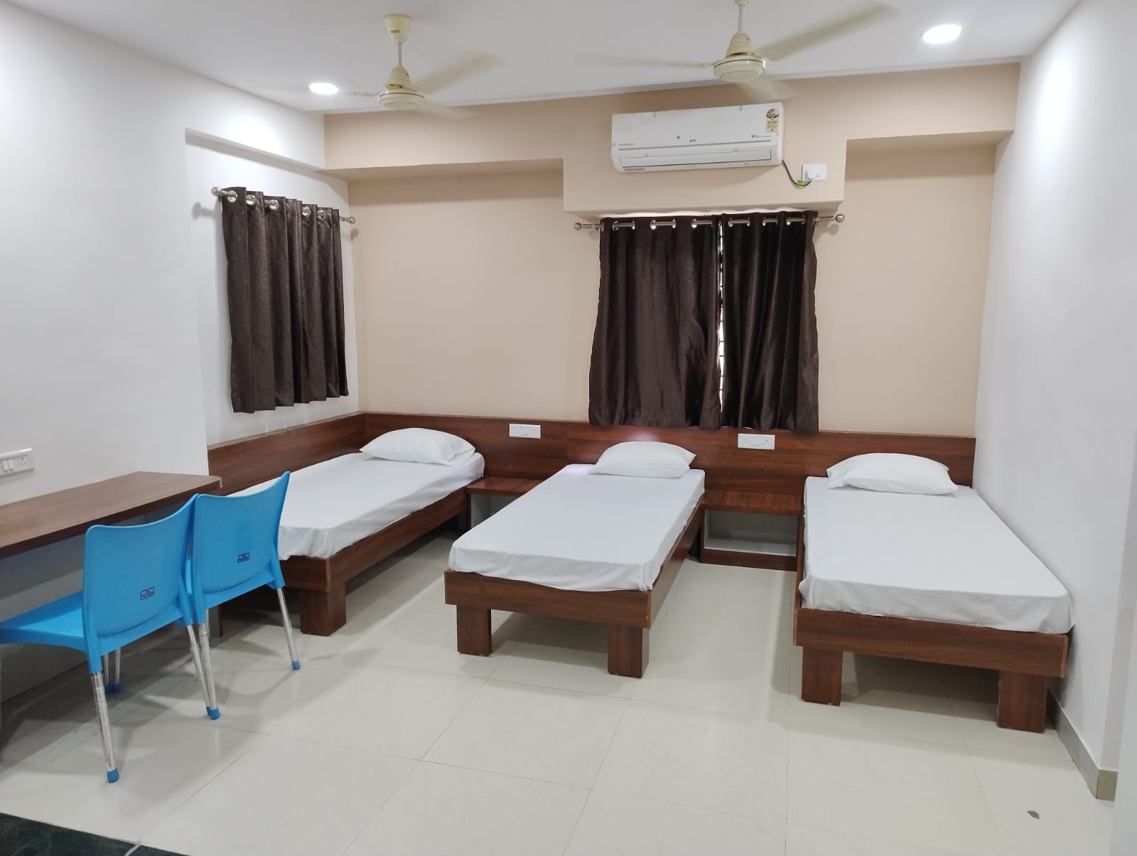 DatsunG Studios  Survey Number 235, Viman Nagar | Triple  Bed Room